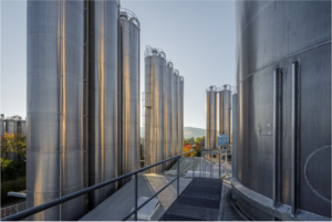 Kunststoffsilos der Polyblend GmbH am Standort Bad Sobernheim